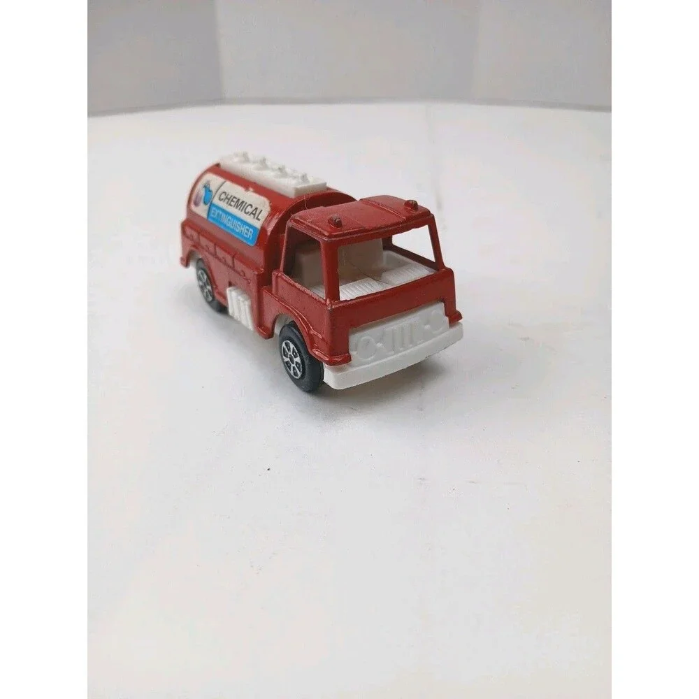 Vintage 1970 Tootsie Toy Chemical Extinguisher Truck Red Metal & Plastic